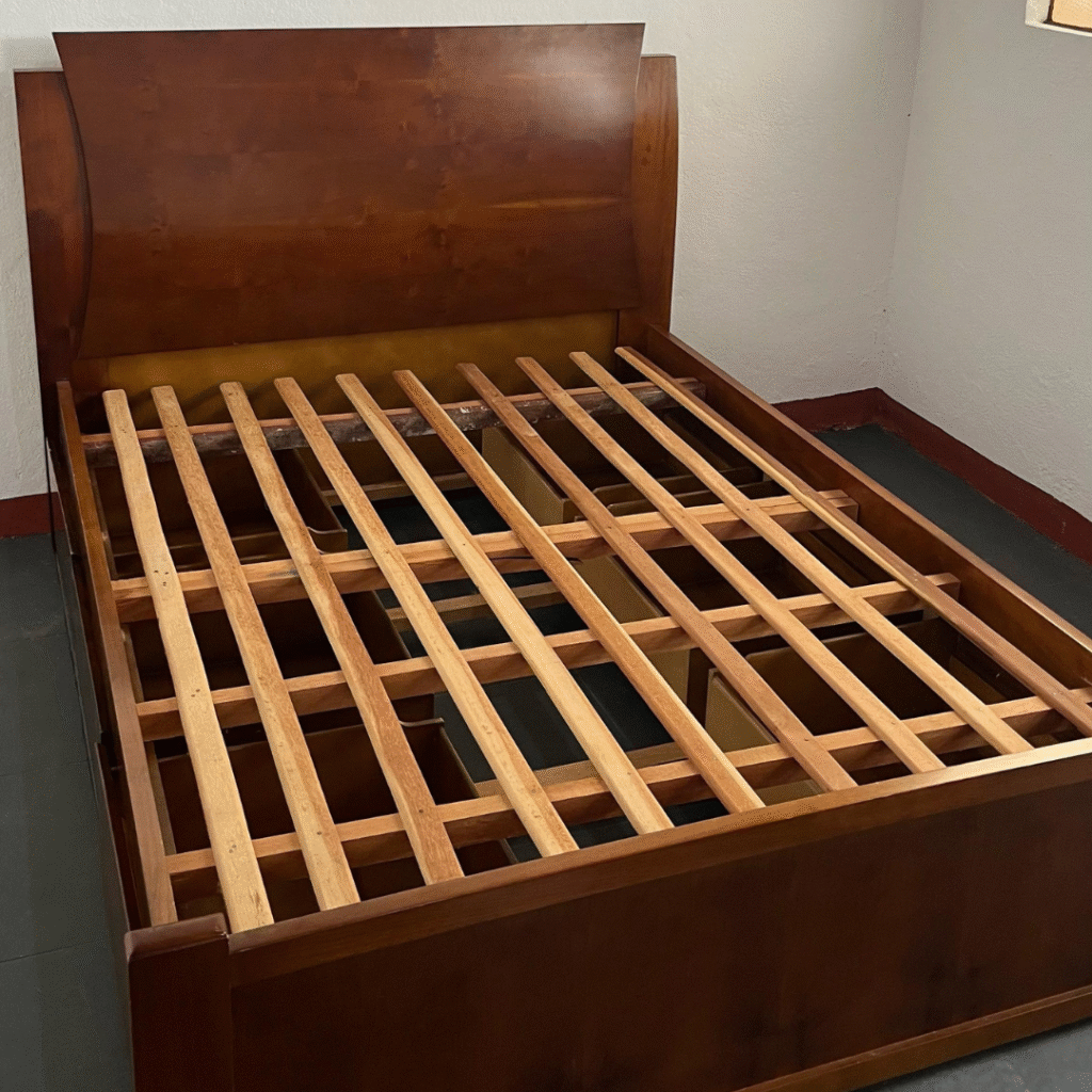 Decora Montagens - Montagem de cama de casal