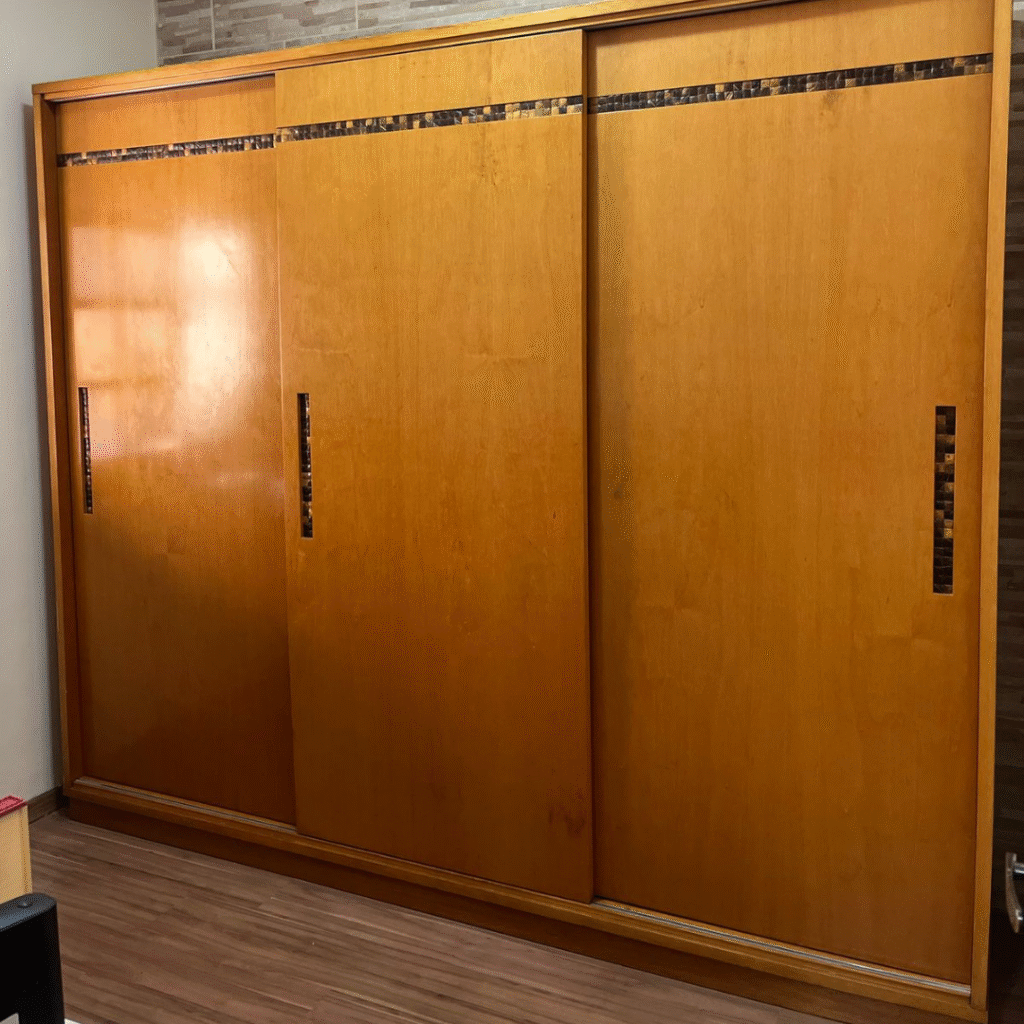 Decora Montagens - Montagem de guarda roupas com portas de correr